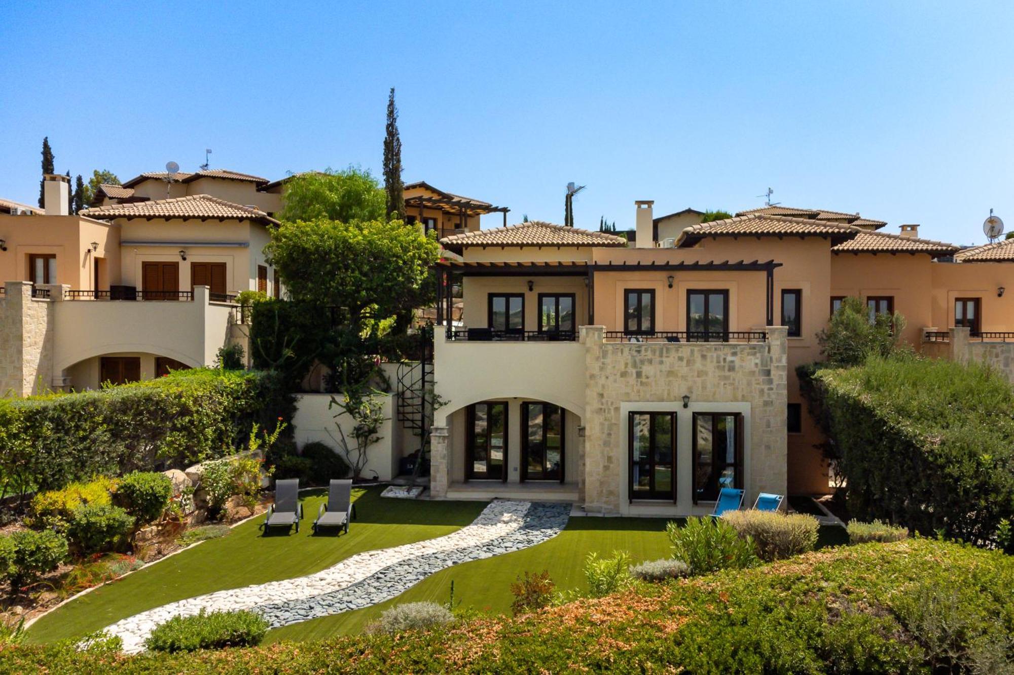 Fantastic Junior Villa Cz02 Salamis With Gorgeous Views, Aphrodite Hills Kouklia Exterior photo
