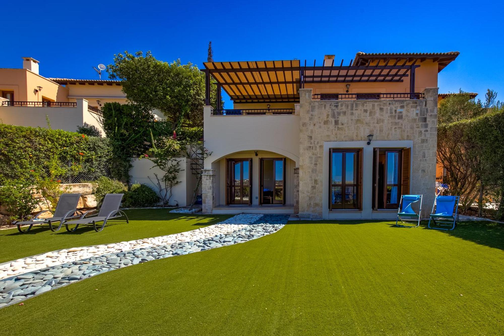 Fantastic Junior Villa Cz02 Salamis With Gorgeous Views, Aphrodite Hills Kouklia Exterior photo